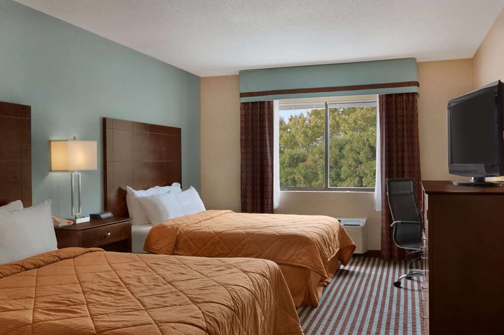 فندق Baymont By Wyndham Latham Albany Airport الغرفة الصورة